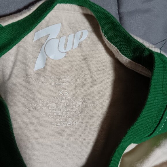 Cherry 7-UP Officially Licensed Women T-Shirt XS Cream Green Baby Tee Retro 7up - Picture 3 of 6